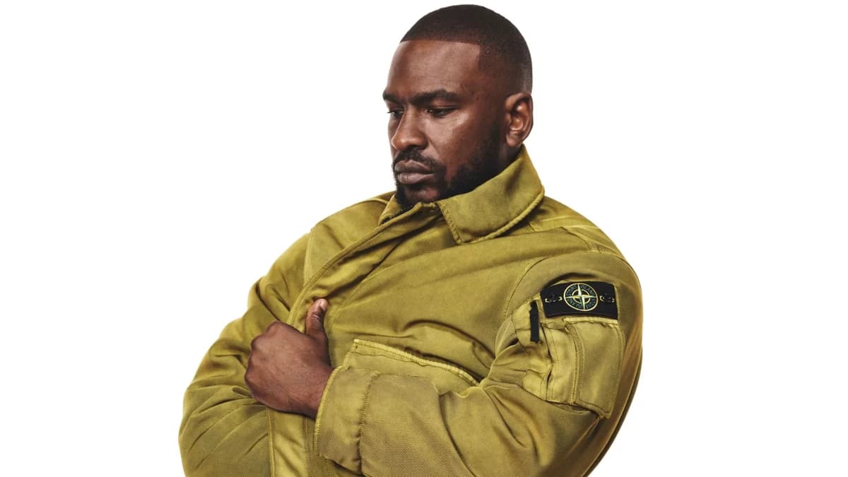 Stone Island 2026-27年秋冬キャンペーンでジャケットを着用するSkepta