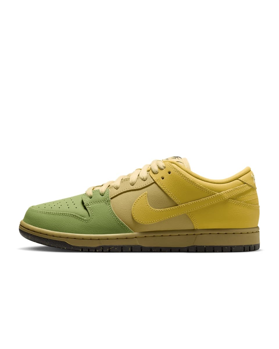 Nike SB Dunk Low Pro Saffron Quartz and Pear(IO0427-300)公式product画像