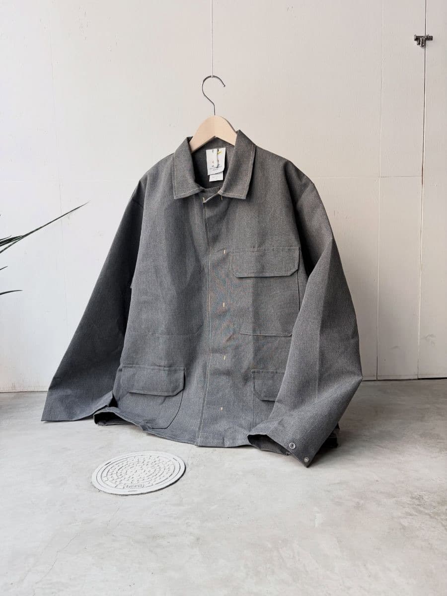 tonariに入荷したグレーのケムワークジャケット