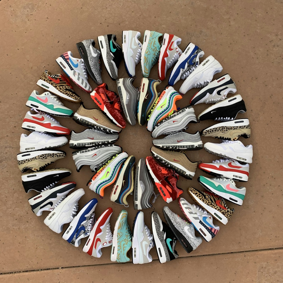 NIKEのアイテムイメージ
